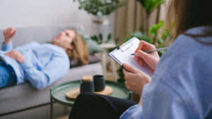 Psicólogo: Por que esperar o mundo desabar para procurar ajuda?